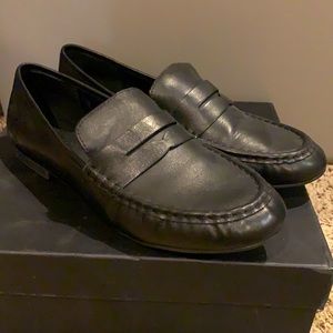 Born Black leather loafers 9.5 brand new